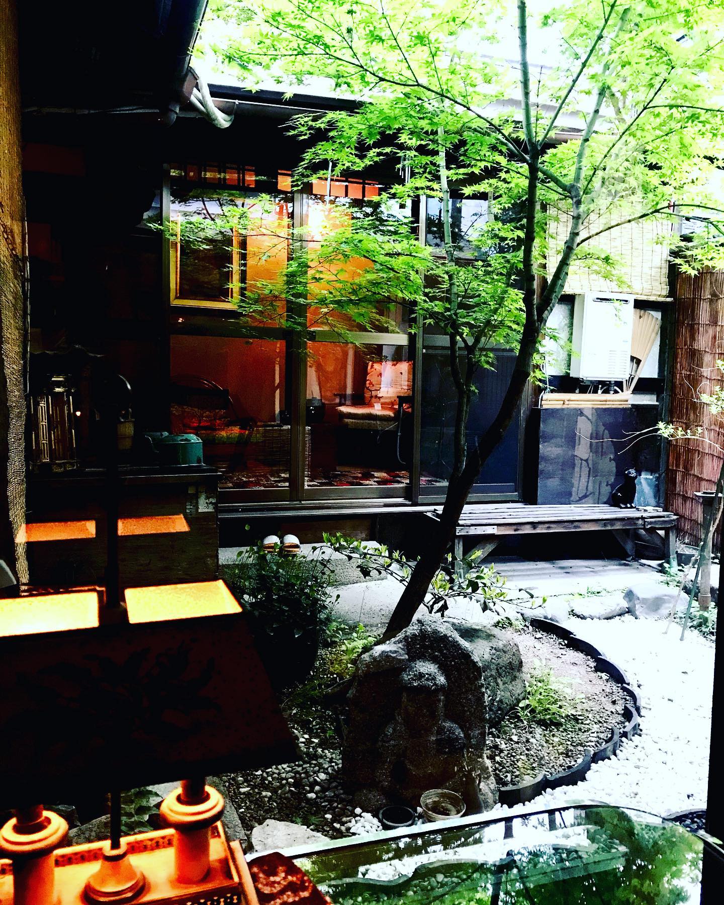 縁側は、タイムレスなひと時を過ごせます。 ...